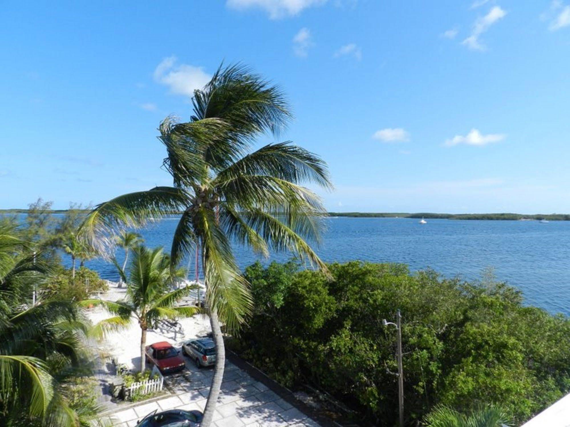 Tarpon Flats Inn & Marina - Key Largo Extérieur photo